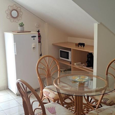 Logement Spacieux Deux Pieces A Baie Mahault Luaran gambar