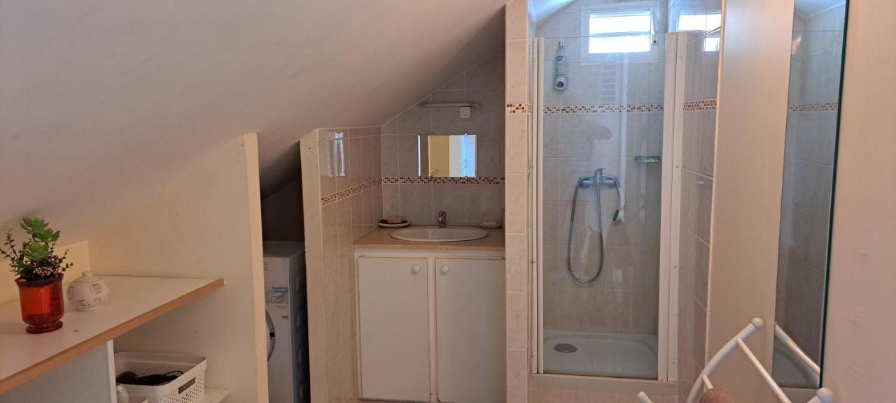 Logement Spacieux Deux Pieces A Baie Mahault Luaran gambar