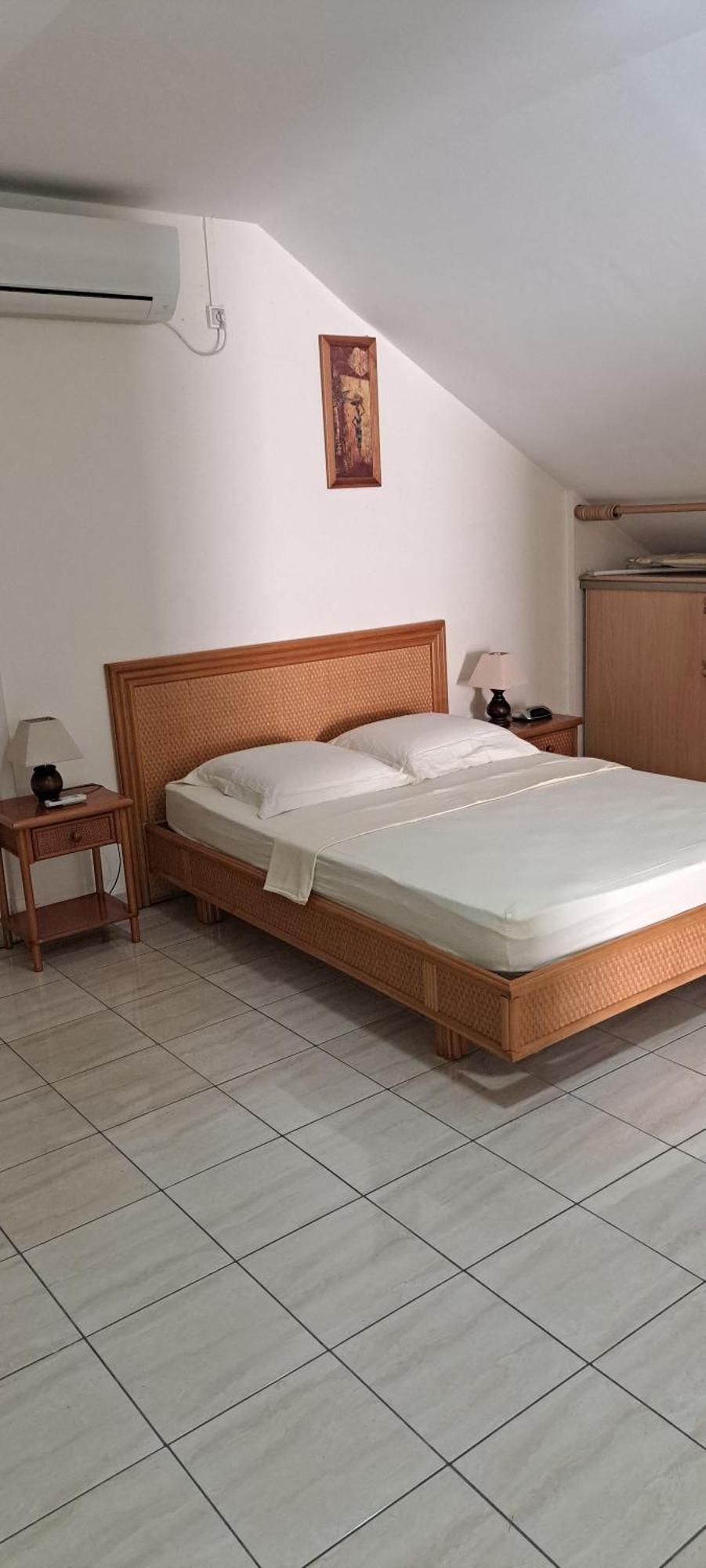Logement Spacieux Deux Pieces A Baie Mahault Luaran gambar